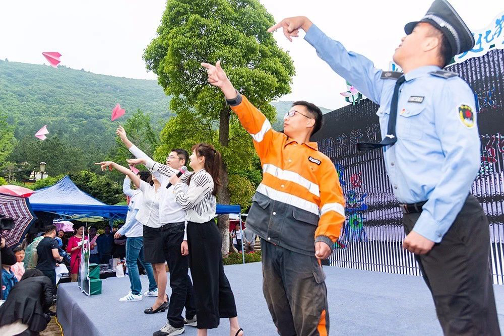 蘇州通錦應(yīng)邀參加高新區(qū)“我要廉、我要臉”百人廉潔文化宣傳活動
